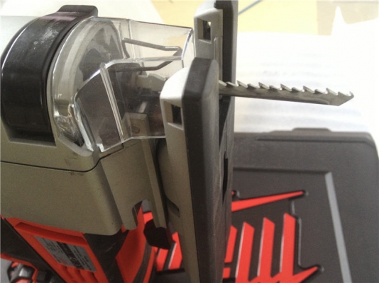 จิ๊กซอไร้สาย Milwaukee HD18JS ใช้ไฟ 18V Made in Germany แบ็ต1ก้อนแท่นชาร์จและกล่องใส่ จิ๊กซอไร้สาย Milwaukee HD18JS ใช้ไฟ 18V Made in Germany แบ็ต1ก้อนแท่นชาร์จและกล่องใส่