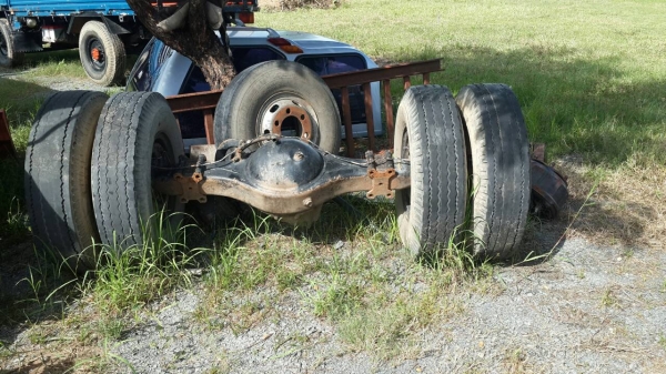 ขายช่วงล่าง F เฟื่องท้าย คานหน้า 6น็อต อีซูซู สภาพใช้งานได้เลย ขายช่วงล่าง F เฟื่องท้าย คานหน้า 6น็อต อีซูซู สภาพใช้งานได้เลย