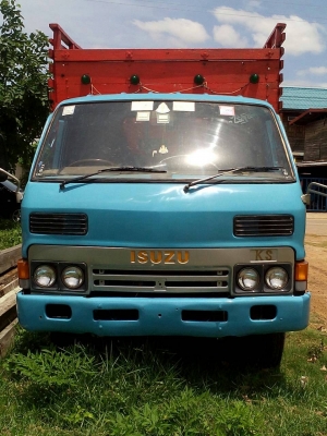 ขาย6ล้ออีซูซุ KS 110พร้อมบรรทุก กระบะคอกไม้ สภาพพร้อมใช้งาน เอกสารพร้อม เครื่องดี แชชดี ขาย6ล้ออีซูซุ KS 110พร้อมบรรทุก กระบะคอกไม้ สภาพพร้อมใช้งาน เอกสารพร้อม เครื่องดี แชชดี
