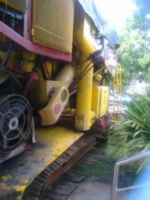 **1,400,000 บ.ต่อรอง**ขายแพ็คคู่ รถเกี่ยว+เทเลอร์ เกษตรพัฒนา "ไอ้หนุ่มไวไฟ" ตัวเดิน10HT เครื่อง ISUZU 6HH1-210HP อุ้ม2.5ตัน ปั้มไดกิ้น22 เครื่องดีแรงดี แน่น ช่วงล่างดี 70-80\% โซ่ แทร็ก โรลเลอร์ สภาพดี ปั้มดีแรง ทำงานดี ลุยดี พร้อมเทเลอร์ ISUZU J