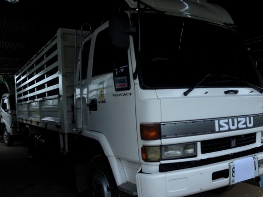 **725,000 บ.ต่อรอง**ขาย6ล้อดั้มเกษตรสวยๆ ISUZU ROCKY FRR 6HE1-195HP ปี49เครื่องแน่นแรง แห้งๆไม่เยิ้ม เกียรดีไม่หลุด ช่วงล่างFหน้า-หลัง คัสซีสวยใหญ่ ไม่ปะไม่ดาม ไม่บวม กระบะดั้มเหล็กเกษตร6ตันยิงหน้า5.50 ม.สภาพสวย พื้นสวยข้างสวยไม่ผุ หัวเก๋งสวยบาง ภายในคอนโ