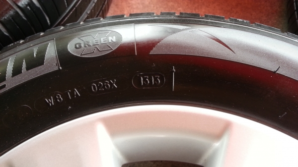 ล้อ อัลติส ขอบ 15 พร้อมยาง ปี13 ล้อ อัลติส ขอบ 15 พร้อมยาง ปี13