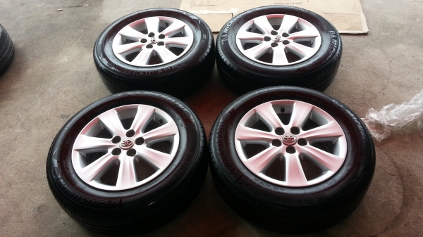 ล้อ อัลติส ขอบ 15 พร้อมยาง ปี13