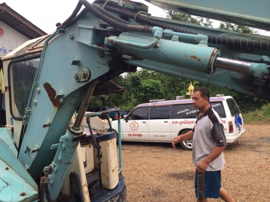 มาอีกแล้วครับ/รถตักเล็ก มาอีกแล้วครับ/รถตักเล็ก