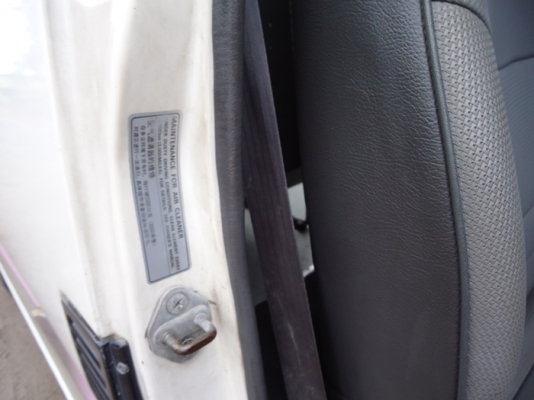 ถตู้  Toyota  hiace  เครื่องดี  เดิม โรงงาน ขับดี ประหยัด  สี บางๆ  ทั้งคัน หน้า เดิม หลังเดิม  แก็ส  LPG ลงเล่มแล้ว