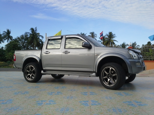 ขายแม็ก6รู ขอบ20 สีแบลคโครม พร้อมยาง สภาพสวยๆ