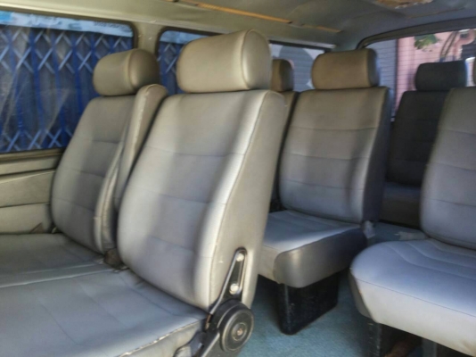 ขายรถตู้ Hiace ปี 2002 เครื่อง 3.0 ดีเซล แอร์ราว เบาะเอนนอน 3 แถว สภาพดีพร้อมใช้