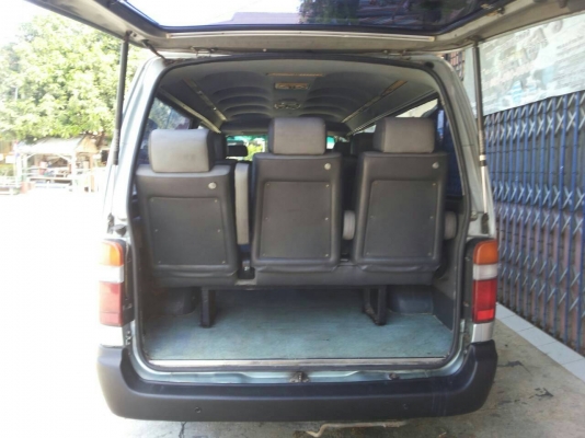 ขายรถตู้ Hiace ปี 2002 เครื่อง 3.0 ดีเซล แอร์ราว เบาะเอนนอน 3 แถว สภาพดีพร้อมใช้
