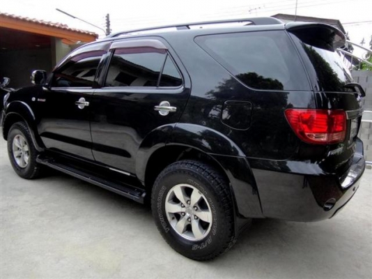 2005TOYOTA FORTUNER 3.0V AT 4WD AIRBAG-ABS Top Full-option รถมือเดียว ประกันเหลือเยอะ