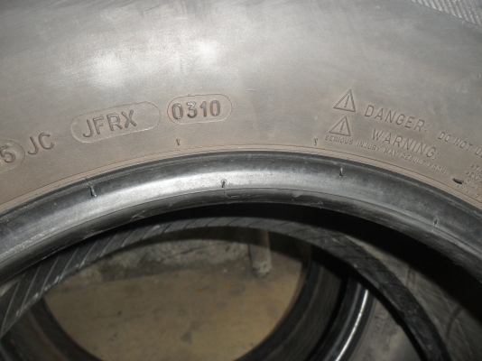 โปรแร๊ง ยาง MICHELIN 265/70R16 ปี10 สวยๆ 4 เส้นราคา 2800 บาท