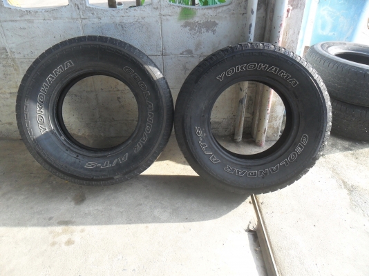ยาง YOKOHAMA 265/70R16 สวยๆ 1 คู่ ราคา 1500 บาท