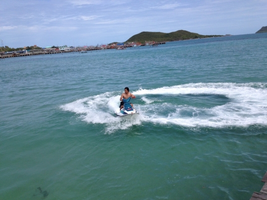 เจ็ทสกี หายาก น่าสะสม เครื่องใหม่กริบๆ เจ็ทสกี หายาก น่าสะสม เครื่องใหม่กริบๆ