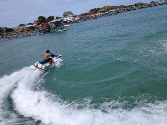 เจ็ทสกี หายาก น่าสะสม เครื่องใหม่กริบๆ เจ็ทสกี หายาก น่าสะสม เครื่องใหม่กริบๆ