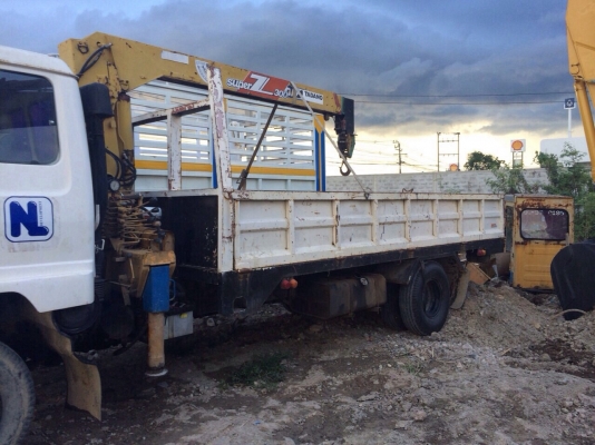 ขายรถHino6ล้อติดเครน สภาพพร้อมใช้ สนใจติดต่อคุณเปิ้ล0813712233