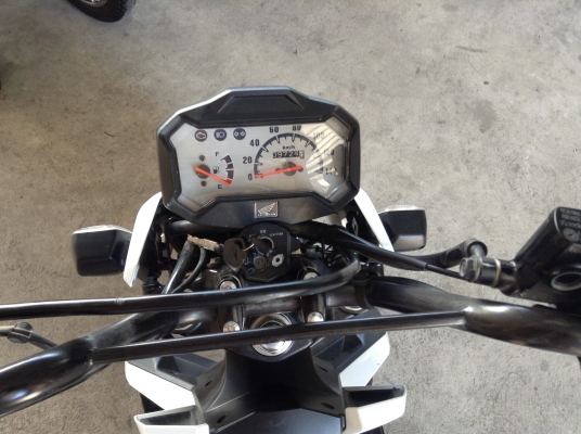 ขาย!!! ซูมเม่อX สภาพสวย ปี56 รถเครื่องดีคับ ทะเบียนครบ ภาษีไม่หมด