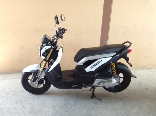 ขาย!!! ซูมเม่อX สภาพสวย ปี56 รถเครื่องดีคับ ทะเบียนครบ ภาษีไม่หมด