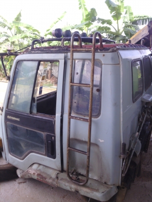 หัวสิบล้อ isuzu Rocky