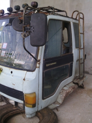 หัวสิบล้อ isuzu Rocky