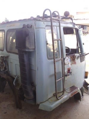 หัวสิบล้อ isuzu Rocky