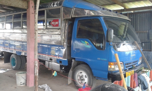ขาย รถสองแถว 6 ล้อ Isuzu 115 4BD ฝาดำ
