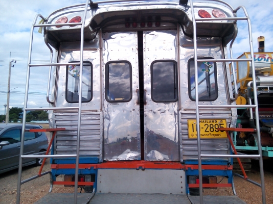 ขาย รถสองแถว 6 ล้อ Isuzu 115 4BD ฝาดำ