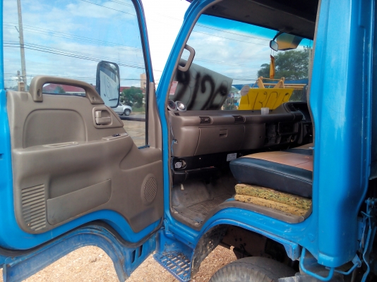 ขาย รถสองแถว 6 ล้อ Isuzu 115 4BD ฝาดำ