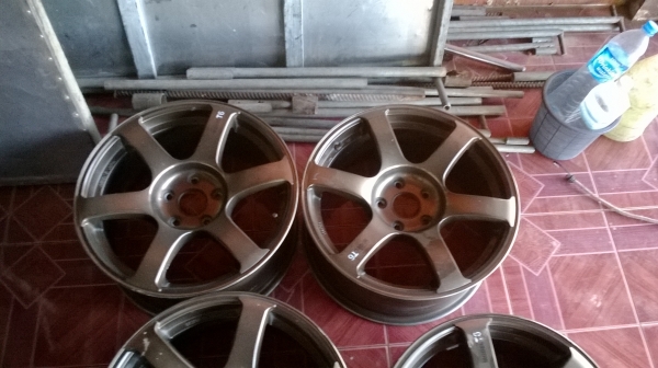 ขายล้อแม็ก ขอบ 17 คับ กว้าง 8.5 ทั้ง 4 ล้อ ขายล้อแม็ก ขอบ 17 คับ กว้าง 8.5 ทั้ง 4 ล้อ