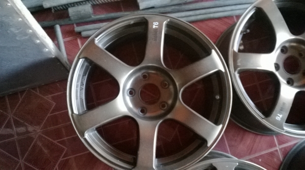 ขายล้อแม็ก ขอบ 17 คับ กว้าง 8.5 ทั้ง 4 ล้อ ขายล้อแม็ก ขอบ 17 คับ กว้าง 8.5 ทั้ง 4 ล้อ