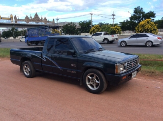 ขายรถกระบะมิตซูแอโร่บอดี้ ปี 96 เครื่องเดิม 4D56 เกียร์ธรรมดา เพาเวอร์ ภายในเบาะหนังสีเทา ไม่มีขาด ภายในสะอาด ตัวถังสีเต็มเงา ลอนกระบะสวย เครื่องดี เกียร์แน่น ช่วงล่างดี ล้อแม็ก 15 รถขับดี พร้อมใช้ครับ