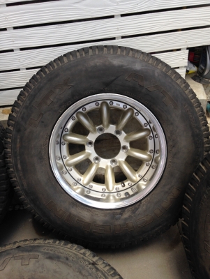 ล้อ 6 รู ขอบ15 อ๊อฟลึกๆ ลบ30 ถูกๆ ล้อ 6 รู ขอบ15 อ๊อฟลึกๆ ลบ30 ถูกๆ