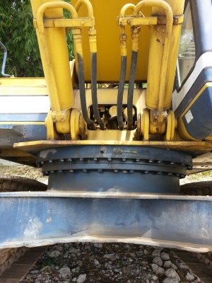 โกเบลโก้ SK 200-1 (มาร์คทรี) เก่าญี่ปุ่นแท้ ถูกเหลือเชื่อ 090-986-2521