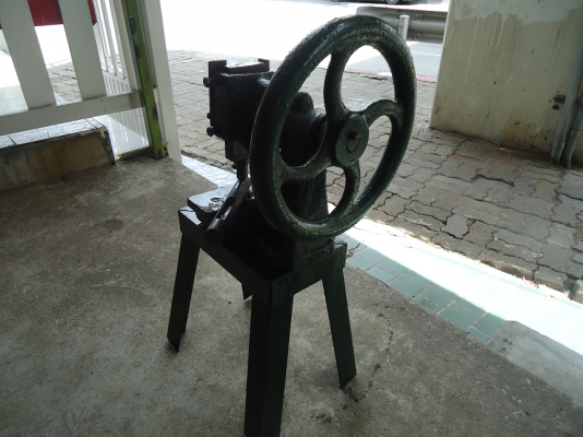 ขายเครื่องปั้มพวงมาลัย 3500