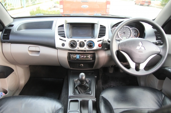 Triton Plus 2.4 CNG ปี 2011 ไมล์ 13x,xxx Triton Plus 2.4 CNG ปี 2011 ไมล์ 13x,xxx