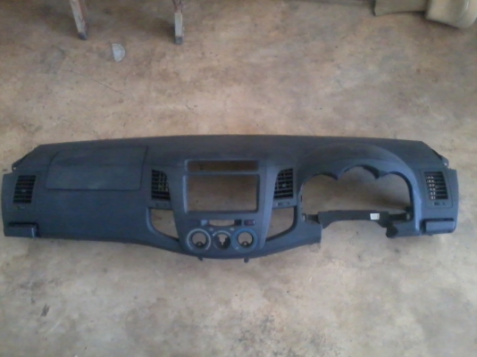 ขายคอนโซนวีโก้แชมป์ครับ