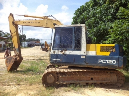 รถแบคโฮ KOMATSU PC120-3