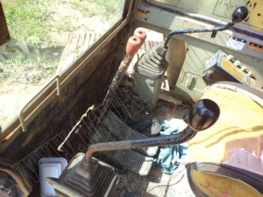 รถแบคโฮ KOMATSU PC120-3