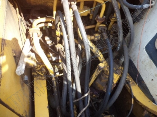 รถแบคโฮ KOMATSU PC120-3