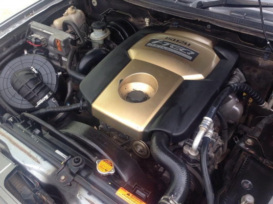 ขายดาวน์ ISUZU D-MAX SPARK EX Ddi-iTEQ 2.5 MT ปี 49 คอมมอนเรลสุดประหยัดใช้งานดี เครื่องแรงดีม่กครับ ภายในเก๋งคอนโซลสวยครบพร้อม เครื่องเสียง แอร์เย็น พวงมาลัยเพาเวอร์ ภายนอกบางเดิมดี กระบะปูพื้นยางลายเนอร์ครบ ช่วงล่างแน่นหนึบดี เอกสารทะเบียนภาษีครบพร้อมโอน