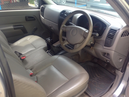 ขายดาวน์ ISUZU D-MAX SPARK EX Ddi-iTEQ 2.5 MT ปี 49 คอมมอนเรลสุดประหยัดใช้งานดี เครื่องแรงดีม่กครับ ภายในเก๋งคอนโซลสวยครบพร้อม เครื่องเสียง แอร์เย็น พวงมาลัยเพาเวอร์ ภายนอกบางเดิมดี กระบะปูพื้นยางลายเนอร์ครบ ช่วงล่างแน่นหนึบดี เอกสารทะเบียนภาษีครบพร้อมโอน