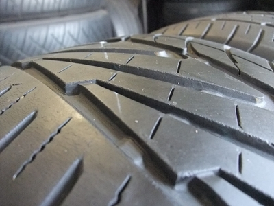 ยาง Nitto 205/45/17 ปี 09