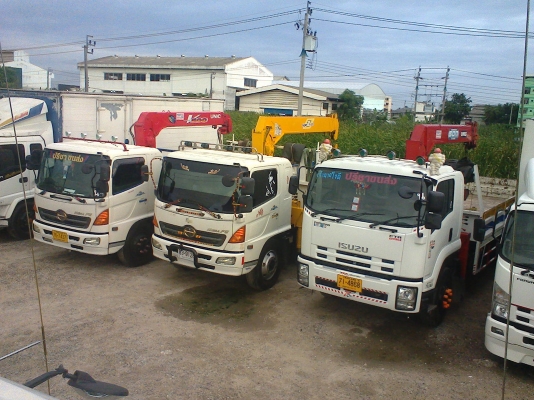 รถรับจ้าง 6ล้อคอก 6ล้อตู่ 6ล้อเครน โทร 081-401-2955