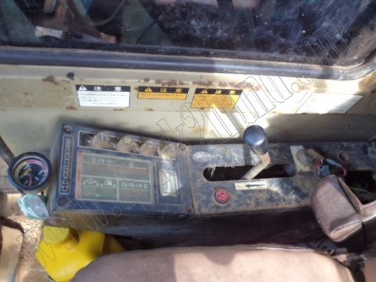 รถแบคโฮ KOMATSU PC120-3