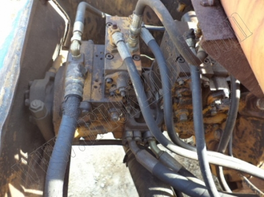 รถแบคโฮ KOMATSU PC120-3