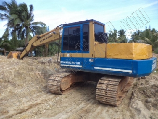 รถแบคโฮ KOMATSU PC120-3