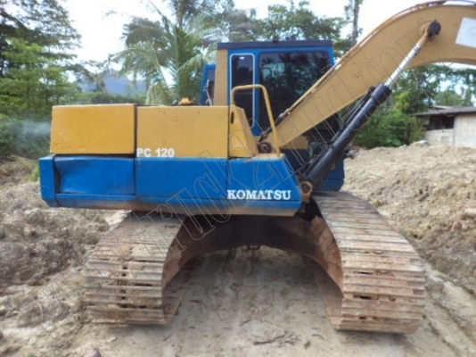รถแบคโฮ KOMATSU PC120-3