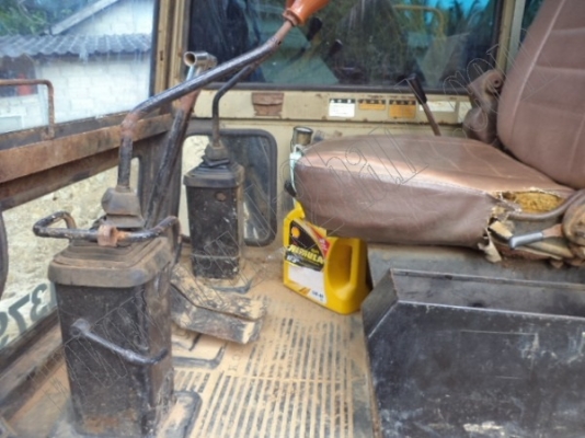 รถแบคโฮ KOMATSU PC120-3