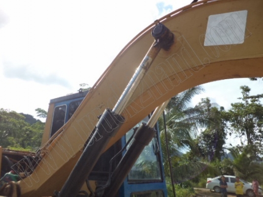 รถแบคโฮ KOMATSU PC120-3