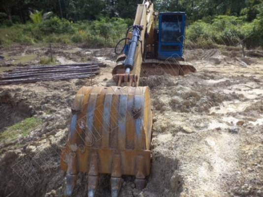 รถแบคโฮ KOMATSU PC120-3