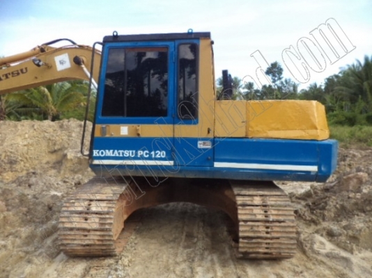 รถแบคโฮ KOMATSU PC120-3