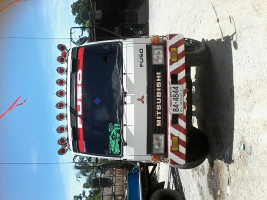 รถบรรทุกสิบล้อสองเพลา